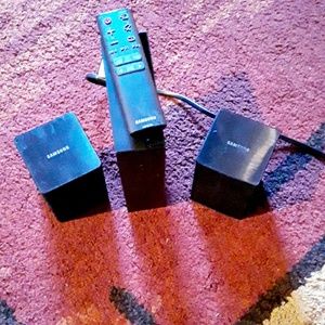 Surround sound speakers